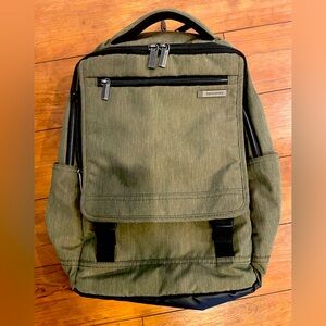 Samsonite Double Strap Business Backpack Olive green Laptop holder NWOT